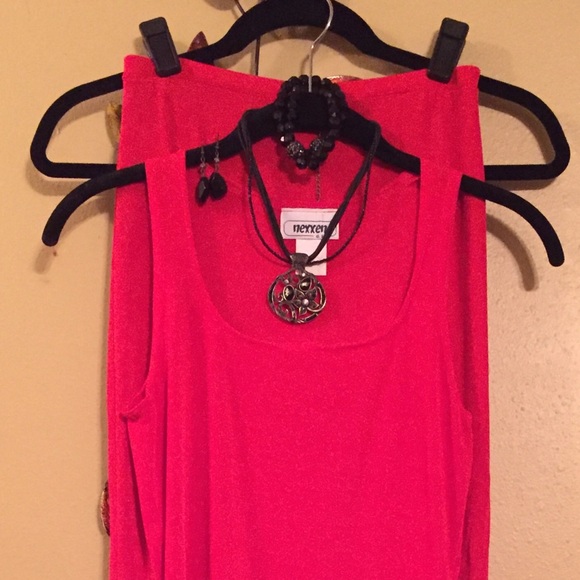 Nexxen Red Slit Skirt and Sleeveless Top Set-S - Picture 3 of 8